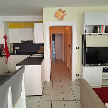 Gelijkvloers In Hartje Ostende