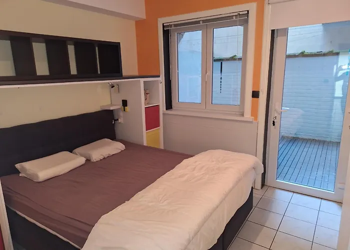 Апартаменты Gelijkvloers In Hartje *